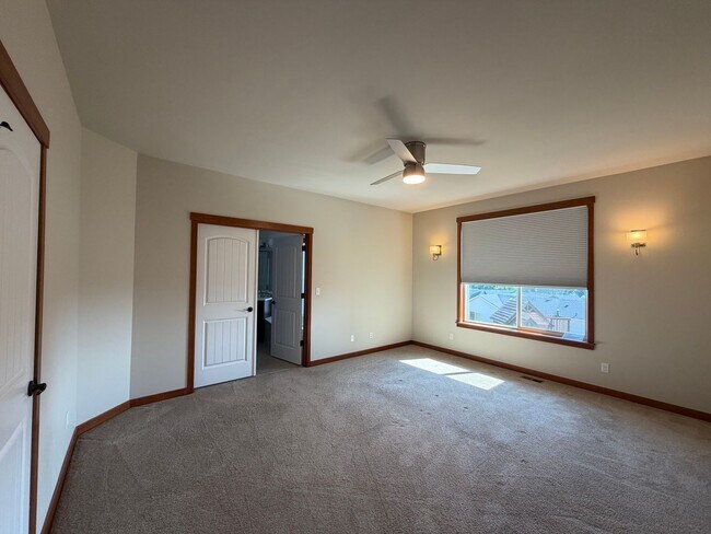 Building Photo - Military Discount - Please Inquire! ~ Whiskey Ridge View Home | 5 Bed + Bonus Living Space with O...