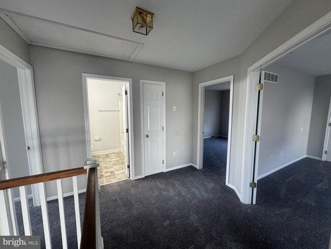 Building Photo - 136 Redden Ln