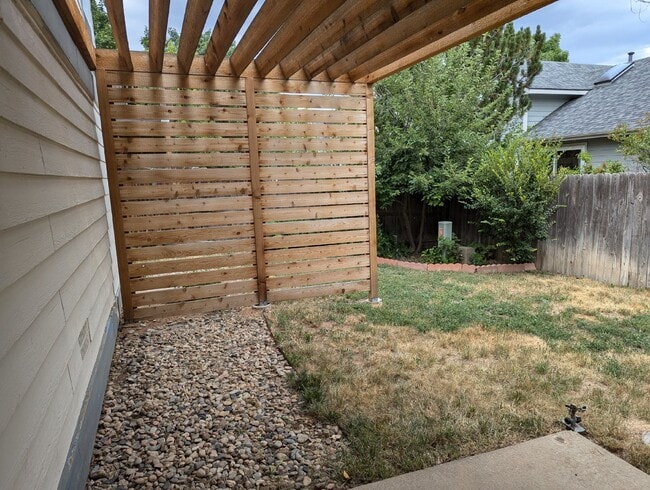 Building Photo - Fully Updated Littleton Home with Mountain...
