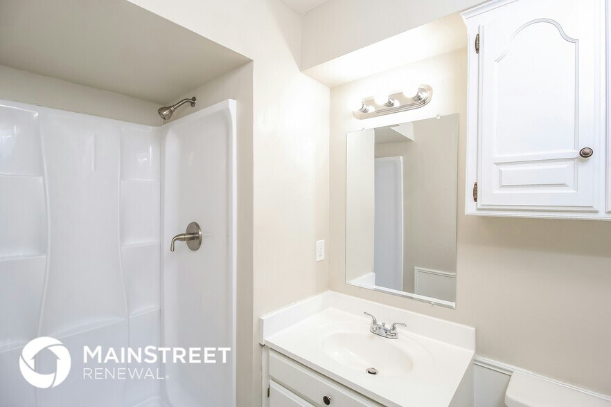 Building Photo - 207 Cherokee Dr