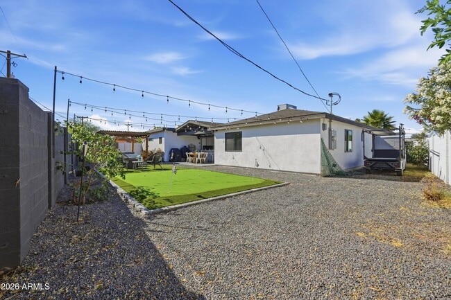 Building Photo - 2812 N 71st Pl