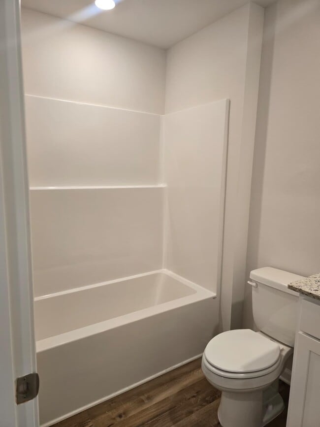 Building Photo - 190 Turpentine Dr