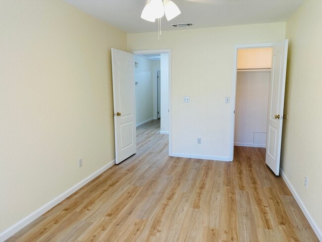 Building Photo - $2,450 - Maple & Teague - 3 Bed 2 Bath, Meridian Ave. Fresno