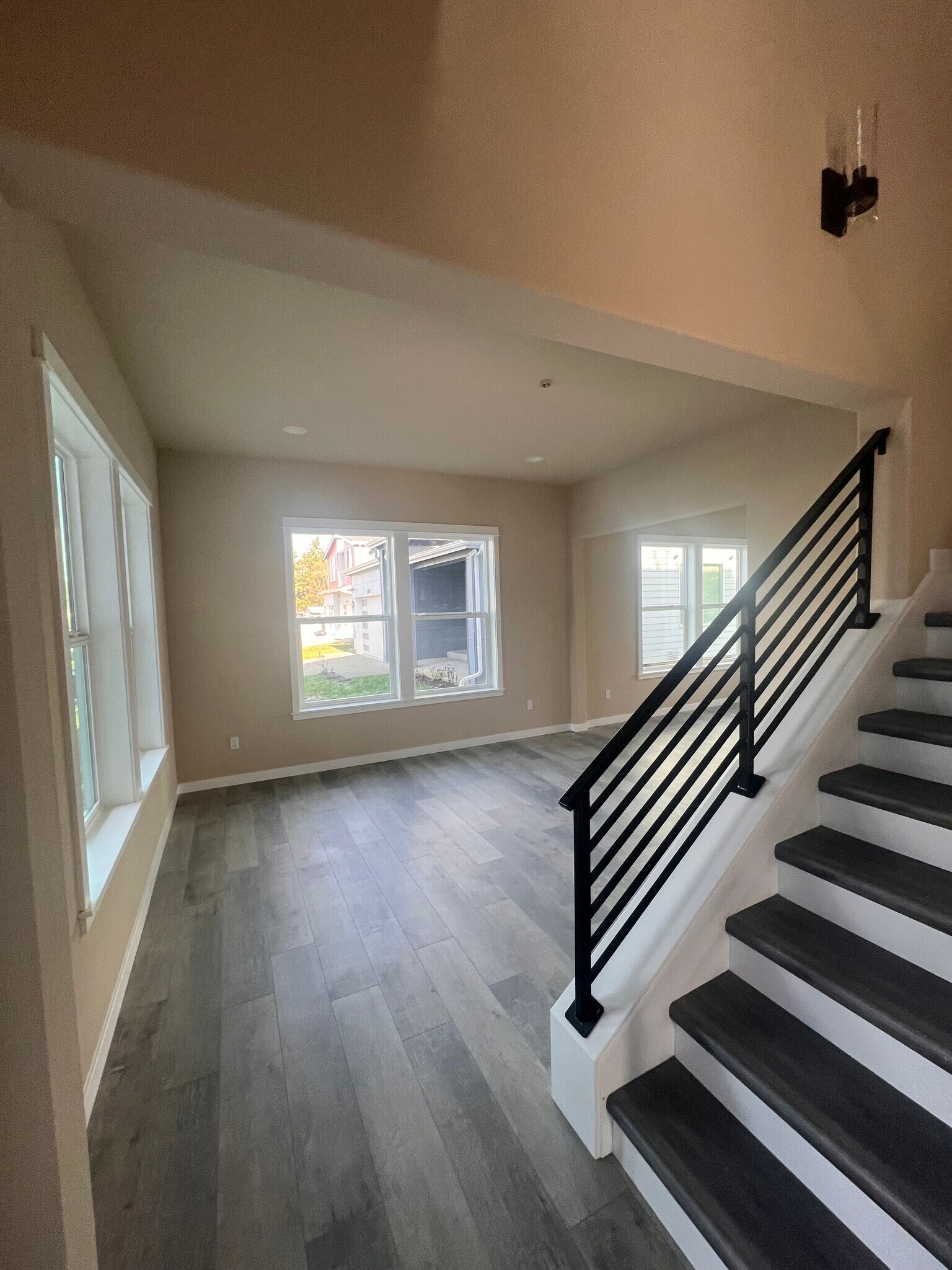 Building Photo - 11420 8th Ave S