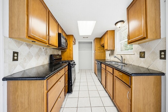 Building Photo - 3354 Laurel Fork Dr