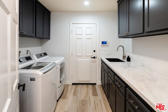 Building Photo - 29402 Deerview Ct