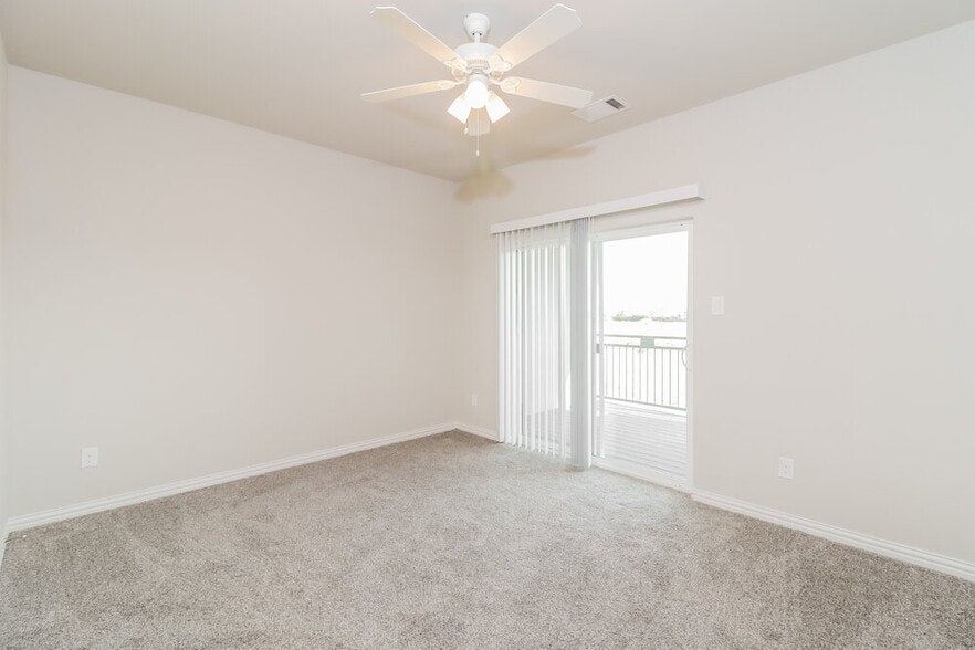 Building Photo - 1213 Summerset Ln