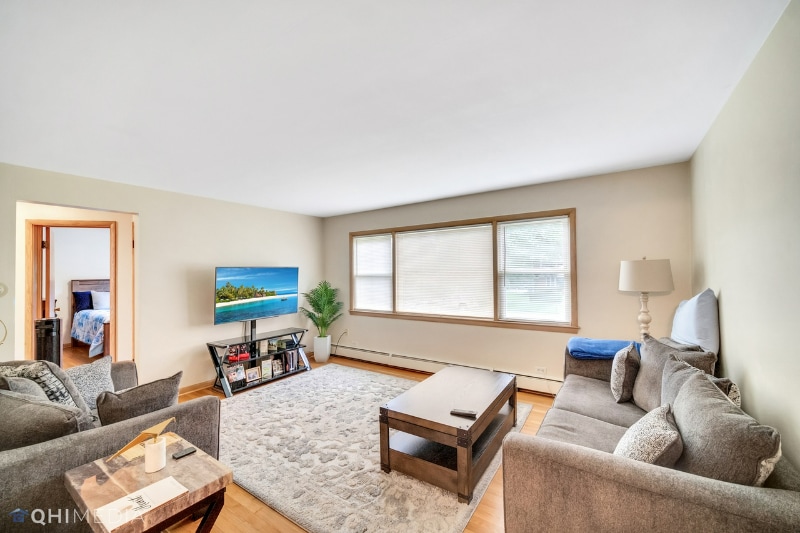 Building Photo - 3205 W 97th St