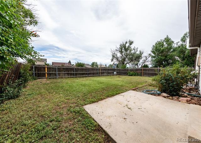 Building Photo - 838 Daffodil St