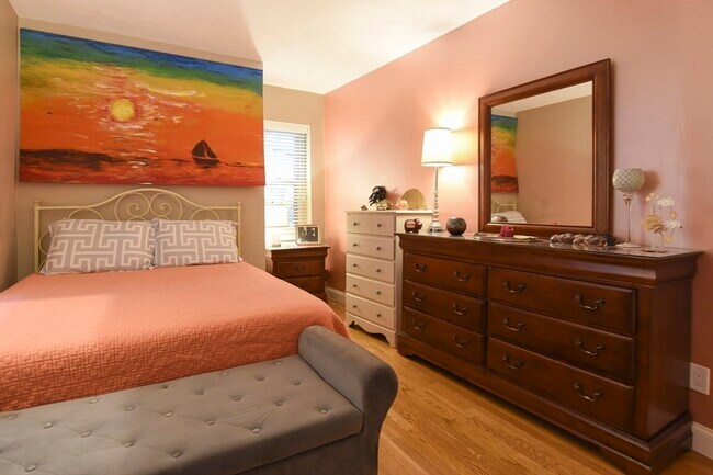 Building Photo - 47 Tileston St