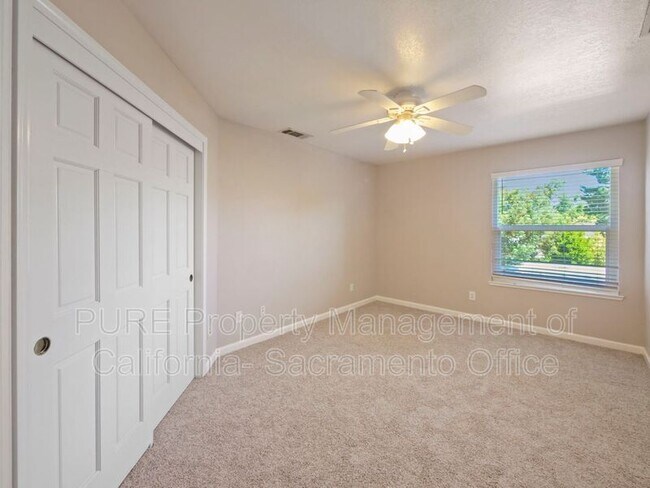 Building Photo - 8777 Cooperston Way