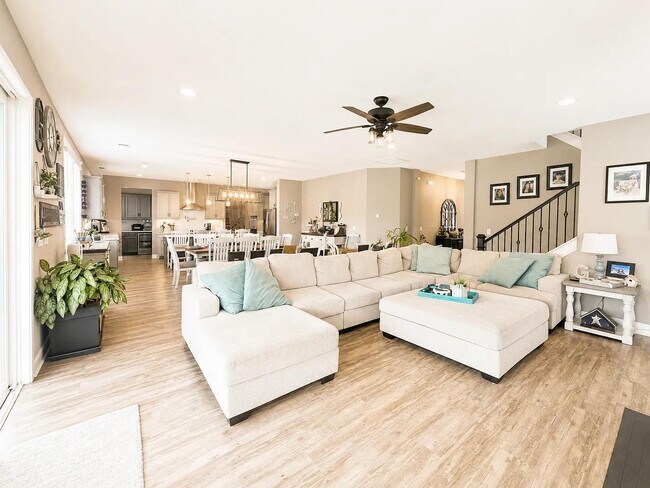 Building Photo - 711 Torridon Ln
