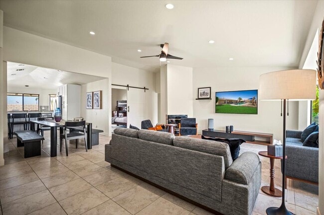 Building Photo - 41740 Jamaica Sands Dr