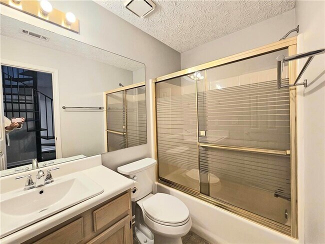 Building Photo - 2734 Highland Ridge NW