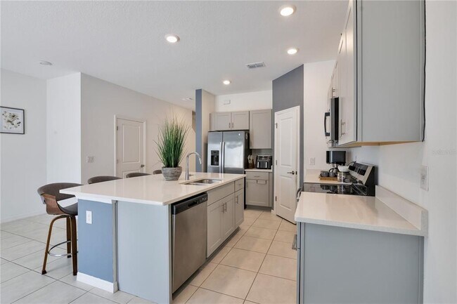Building Photo - 2986 Canary Ave