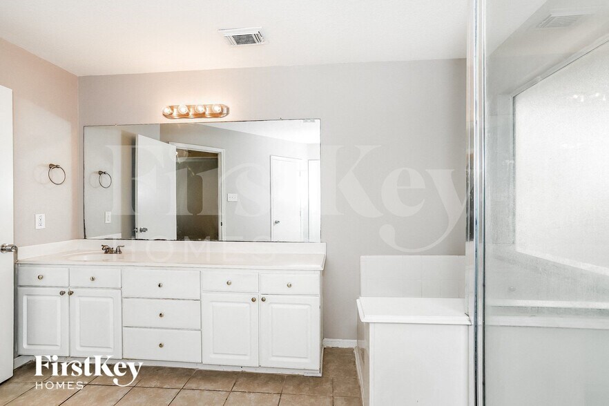 Building Photo - 19407 Dawn Canyon Rd