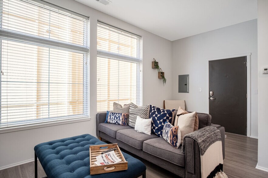 Lennox Flats 815 Kinnear Rd Columbus OH 43212 Apartment Finder