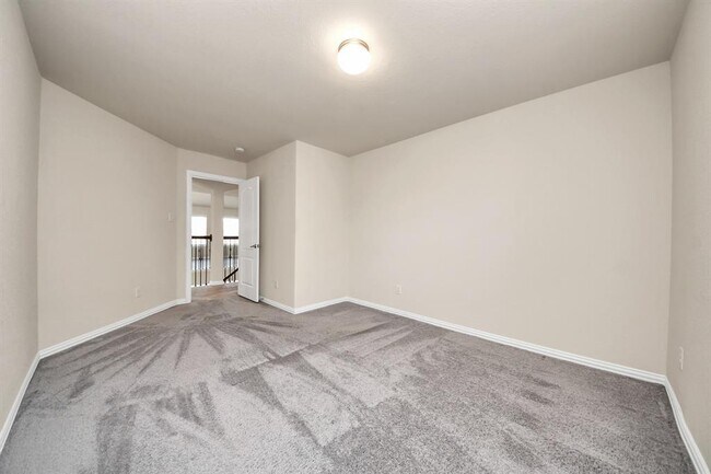 Building Photo - 21254 Lucknow Ln
