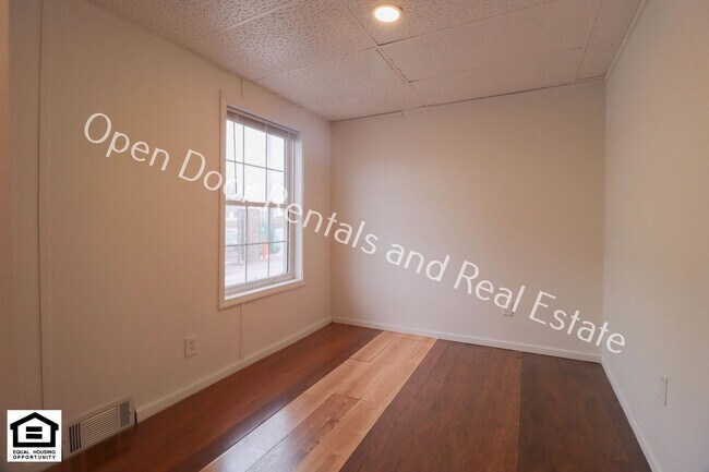 Building Photo - 17425 IN-37