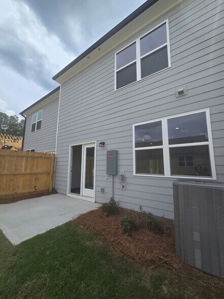 Building Photo - 321 Winton Way
