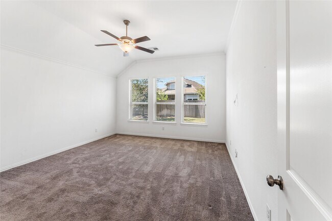 Building Photo - 13018 Hydeland Dr