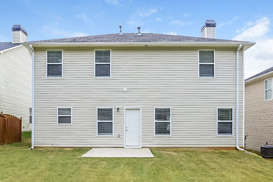 Building Photo - 1618 Thornwick Trace