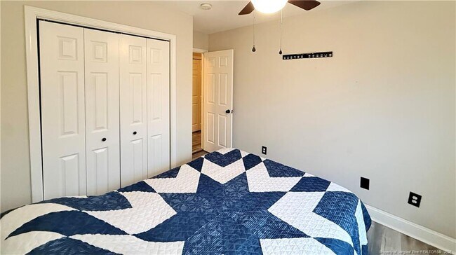 Building Photo - 5406 Ulloa Pl