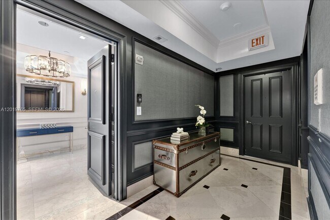 Building Photo - 17875 Collins Ave