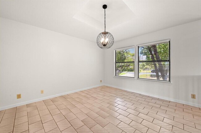 Building Photo - 3510 Native Dancer Cove