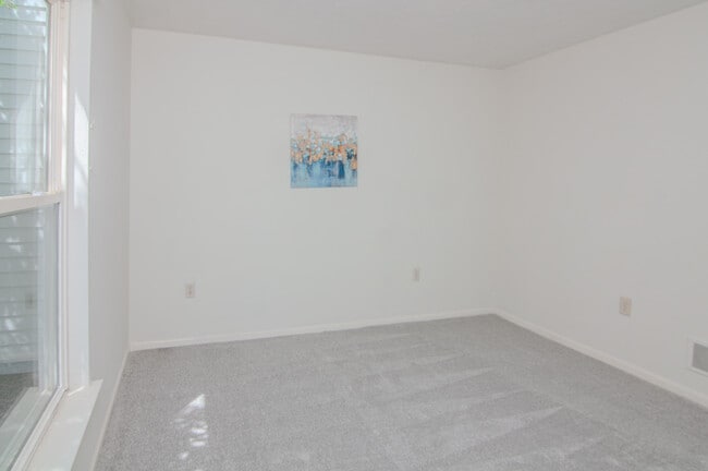 Building Photo - 1704 Weatherstone Dr
