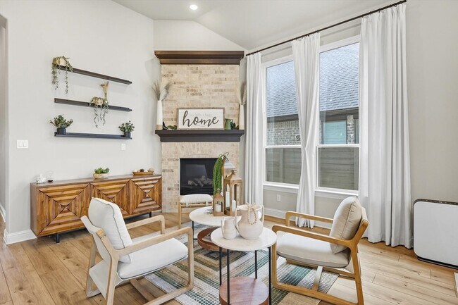 Building Photo - 2016 Strolling Wy