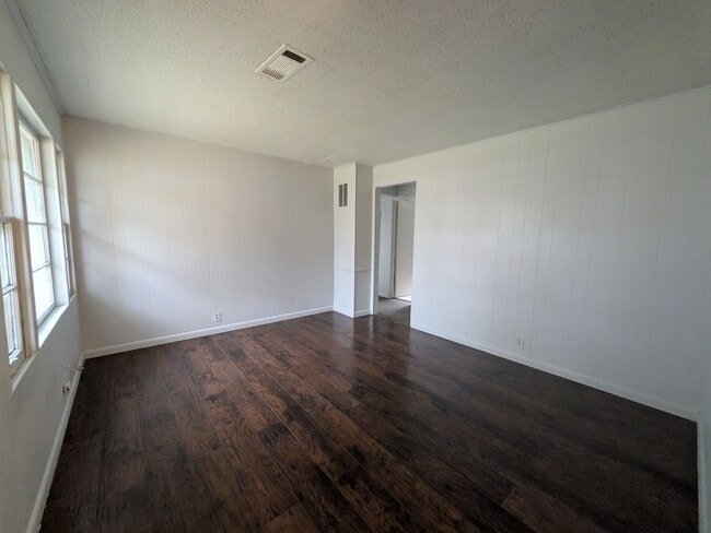 Building Photo - 5335 Landry Ln