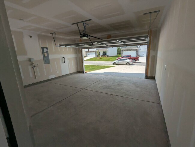 Building Photo - 3099 Blenheim Ct