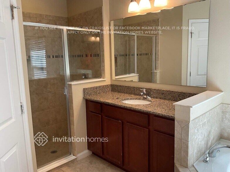 Building Photo - 4220 Harvest Cir