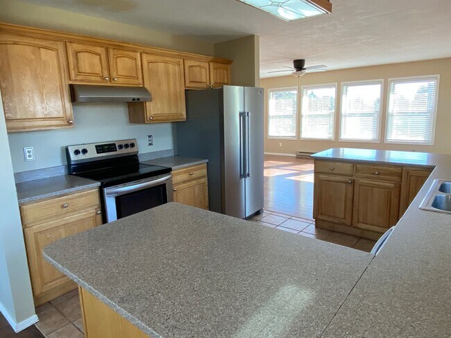 Building Photo - 3 Bedroom, 2 Bathroom Home in Edgewood, NM