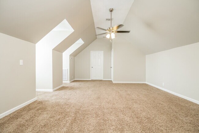 Building Photo - 1318 Knight Dr
