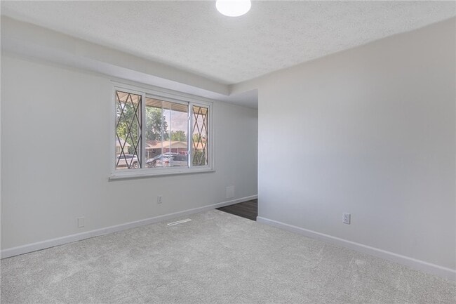 Building Photo - 6221 Longford Rd