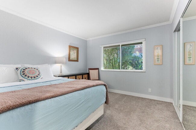 Building Photo - 3000 Azahar St