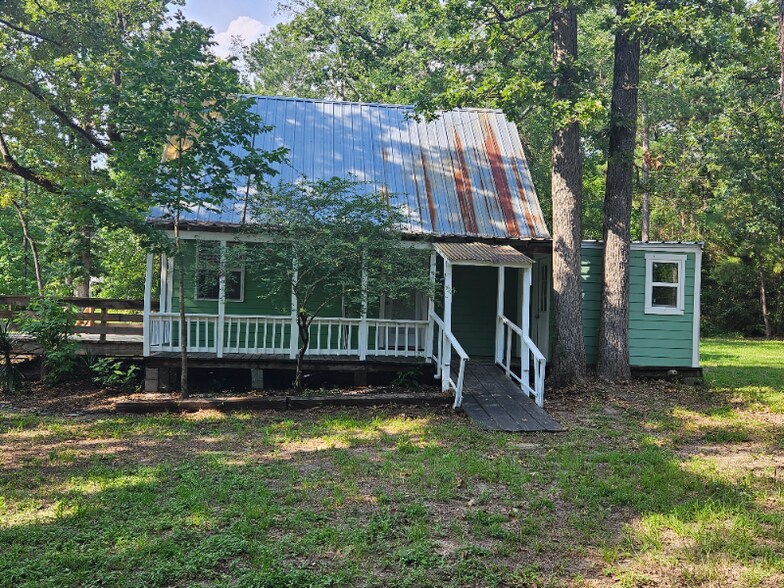 Building Photo - 223 Ashley Ln