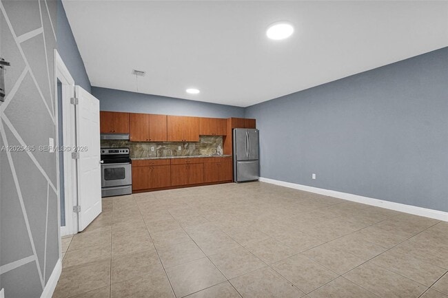 Building Photo - 14500 NE 2nd Ave