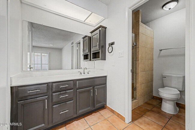 Building Photo - 8689 E Roosevelt Cir