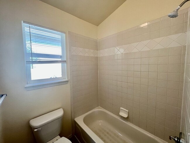 Building Photo - 4 Bedroom Rancher in Sundown w/ NEW CARPET!!