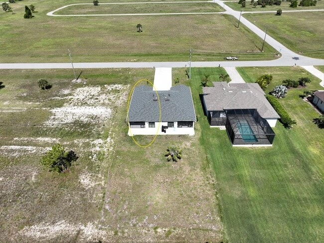 Building Photo - 44 Yellowhammer Dr