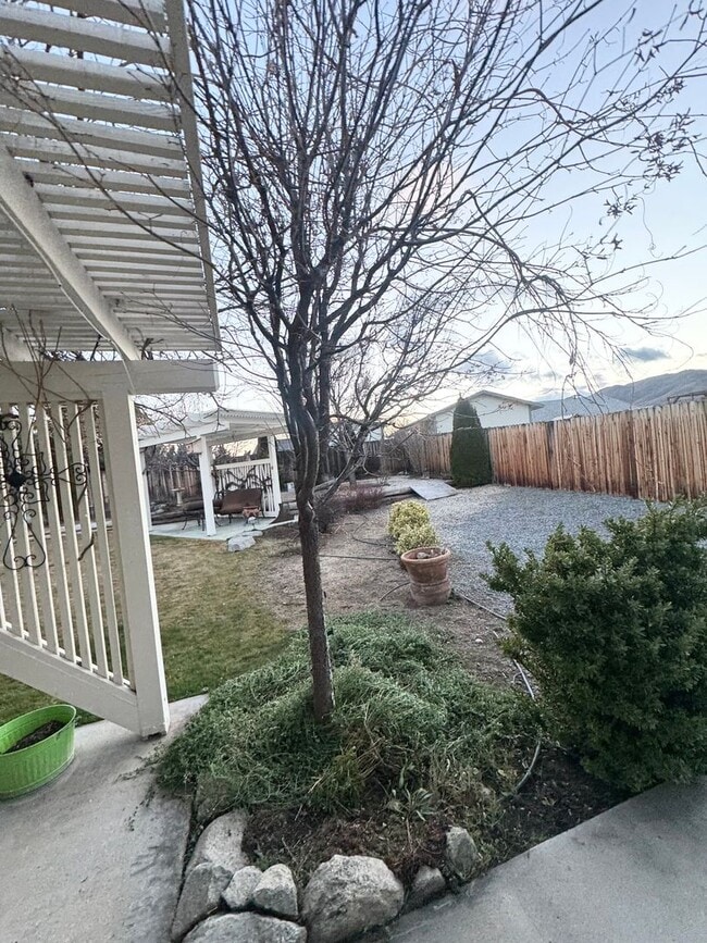 Building Photo - Charming 5 Bedroom One Story