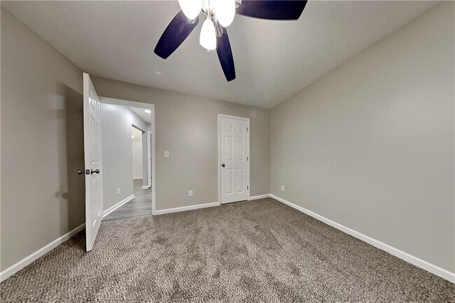 Building Photo - 1304 Stephens Pond View