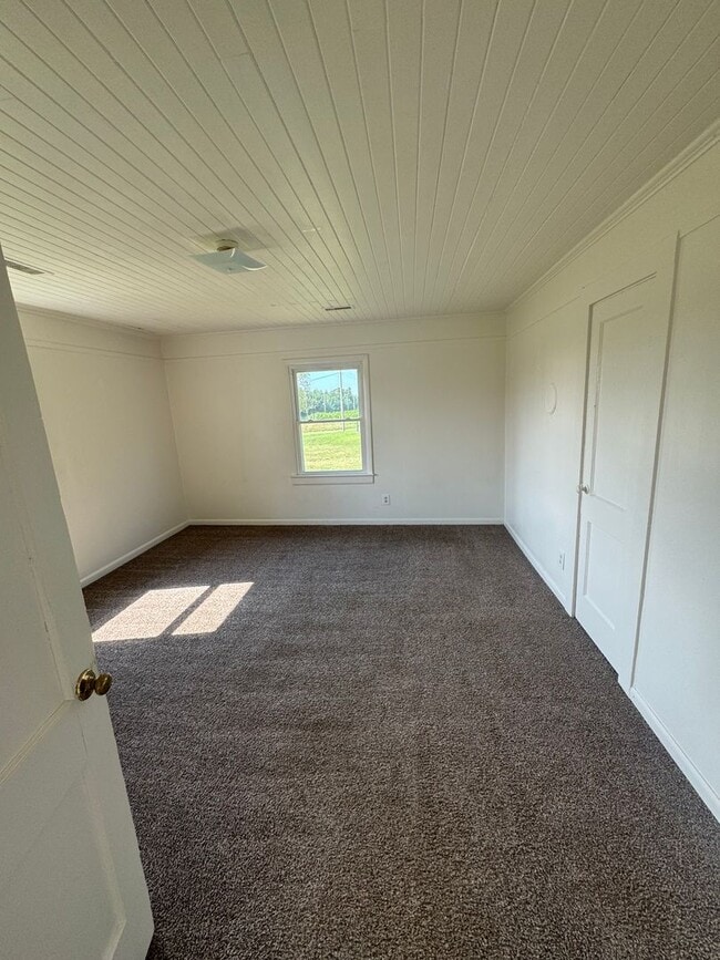 Building Photo - 2/1 in Cleveland County, NC - close to hwy 74