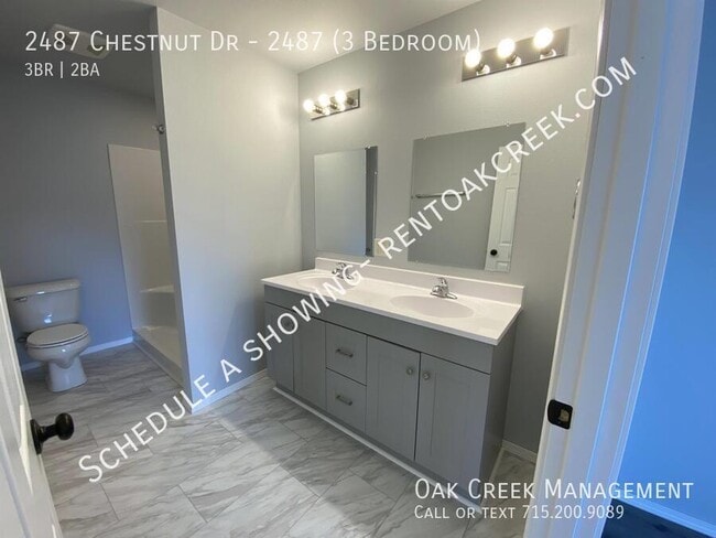 Building Photo - 2487 Chestnut Dr