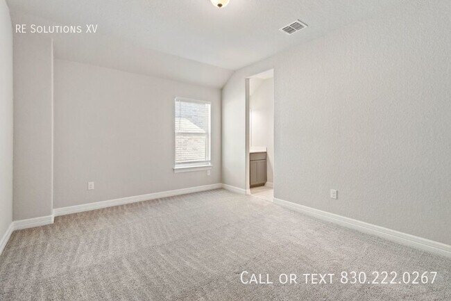 Building Photo - 29003 Throssel Ln
