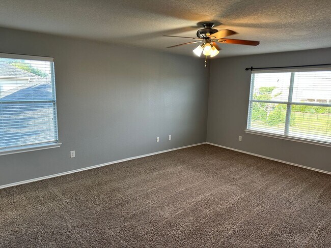 Building Photo - 10773 Braemoor Dr