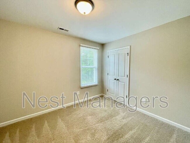 Building Photo - 3034 Cricket Rd
